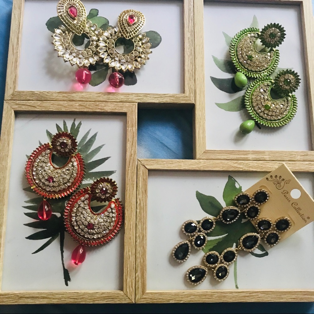 Earrings! Earrings! Earrings!